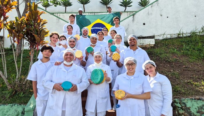 alunos do Instituto de Laticínios Cândito Tostes, em Juiz de Fora Marcelo Ribeir