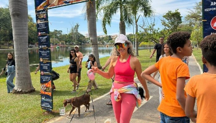 tância do respeito e dos cuidados com os animais. A programação contou com “Cãom