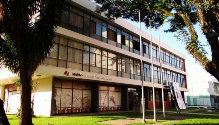 estudantes do Instituto de Artes e Design (IAD), não funcionam nesta sexta-feira