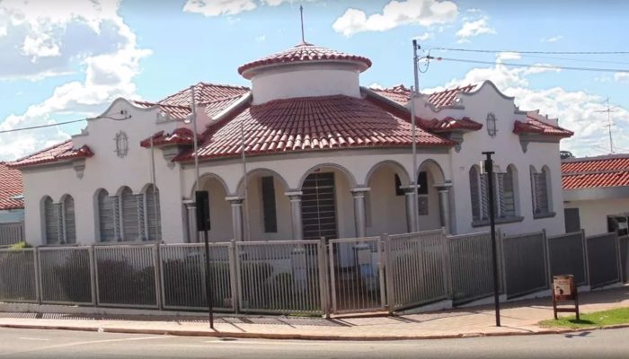 tunidades contemplam candidatos alfabetizados, com ensino médio e ensino superio