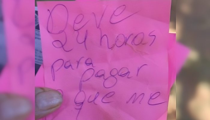 causa da suposta dívida da moto. Ela também relatou que, pouco antes da chegada