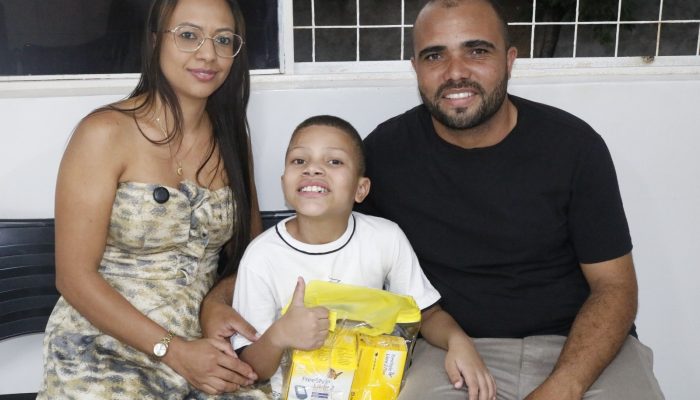 meio da Secretaria Municipal de Saúde, iniciou a distribuição gratuita dos prime