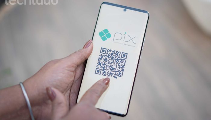 Pagamentos PIX por QR Code: como garantir a segurança e se proteger de golpes