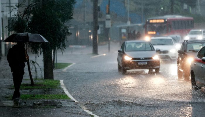 INMET coloca 21 cidades do Leste mineiro sob alerta de tempestade nesta quarta-feira