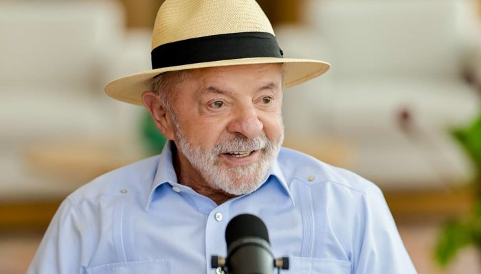 Lula (80) e Alckmin lideram chapa do PT priorizando pautas sociais na reeleição
