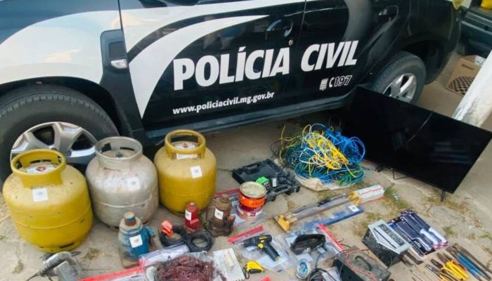 Polícia Civil recupera itens furtados de obra em São Francisco