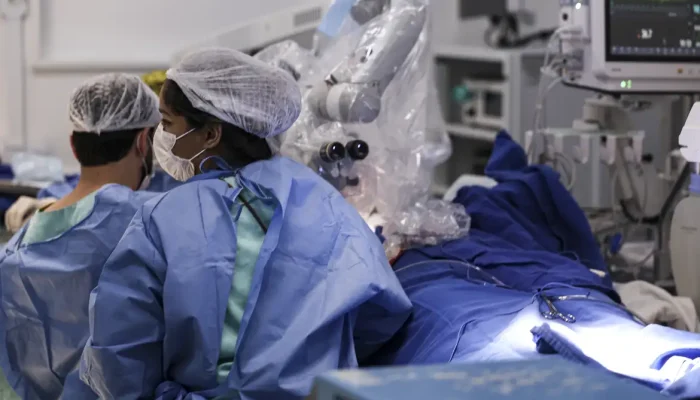 Quase 30% das denúncias de exercício ilegal da medicina no país estão concentradas no Rio