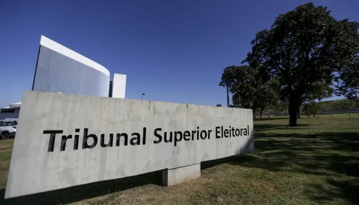 TSE institui grupo consultivo para fiscalizar uso de IA e fake news nas eleições de 2026