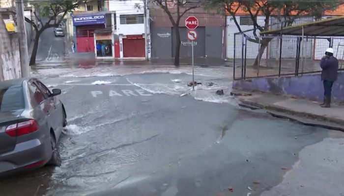 Vazamento em BH: 33 bairros enfrentam interrupção no abastecimento de água