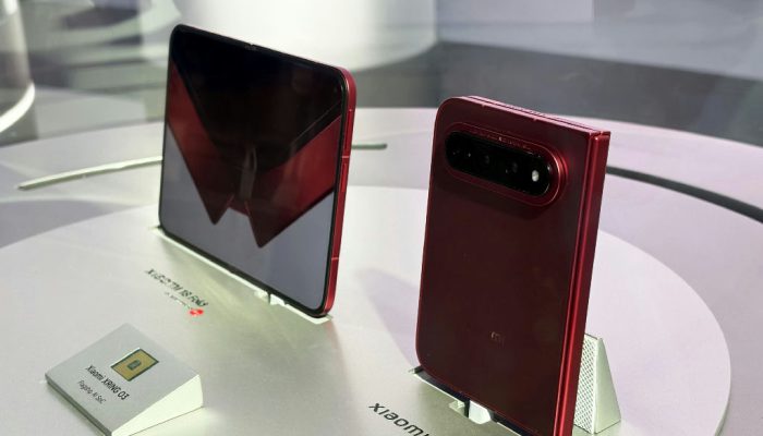 Xiaomi 18 Fold chega com processador próprio e foco em fotografia de alta performance
